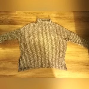 American Eagle Grey turtleneck size medium